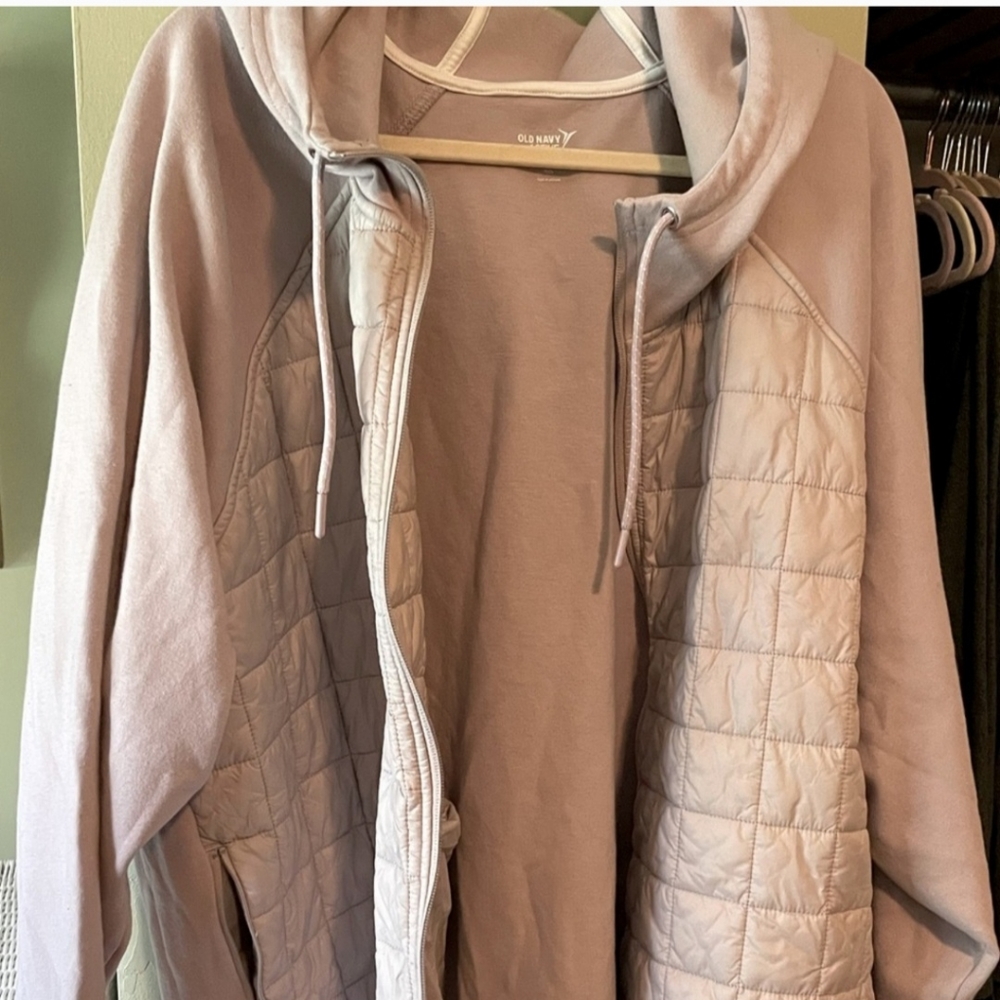 Old Navy Active Quilted Jacket